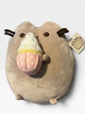 GUND Pusheen Beige Plush with Pink Polka-Dot Cupcake